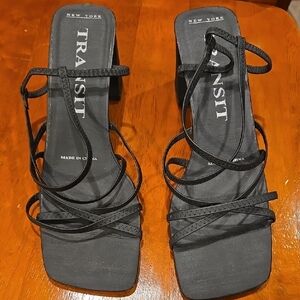 Transit New York Black Strappy Women's Sandals